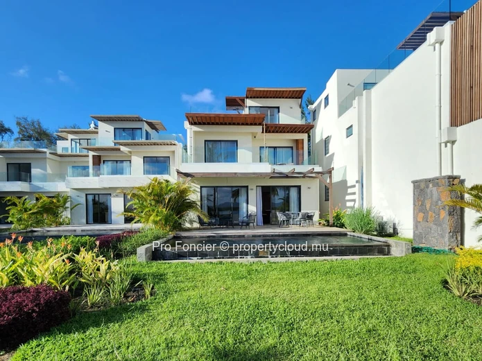Maison à vendre à Poste La Fayette - Pieds dans L'Eau