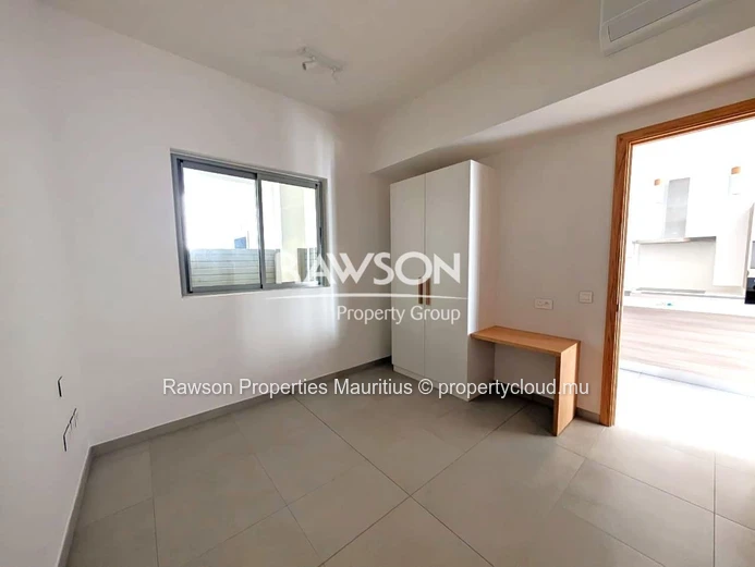  2 Bedroom Apartment | Pereybere | Beach Club Access | Tropical Pool | Semi Furnished