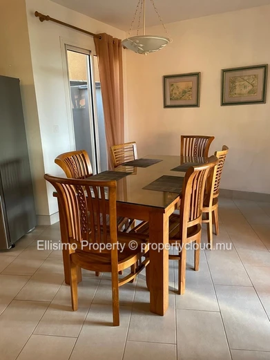 Duplex meublé de 3 chambres à louer – Port Chambly