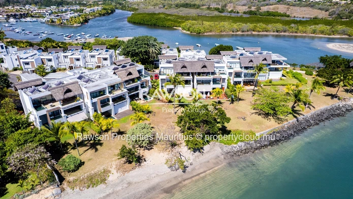 À vendre – Appartement en bord de mer dans l’une des plus belles régions côtières de l’île Maurice