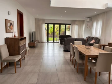 4 Bedroom Townhouse, Duplex