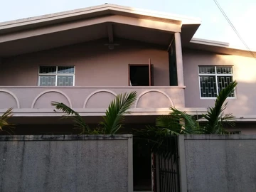 8 Bedroom House
