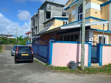 5 Bedroom Villa
