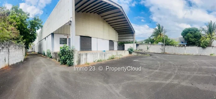 Entrep00f4t - 2000m2 - Riche Terre - Ref. EN87801VE