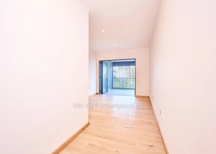 Belle Vue Harel - Spacious 4-bedroom apartment (Sole Mandate)