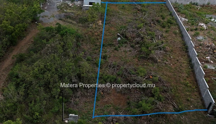 Residential Land in Calodyne with 1.207m² Area at Rs