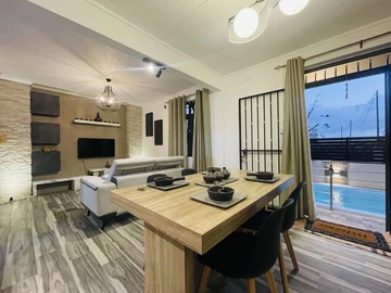 4 Bedroom Villa