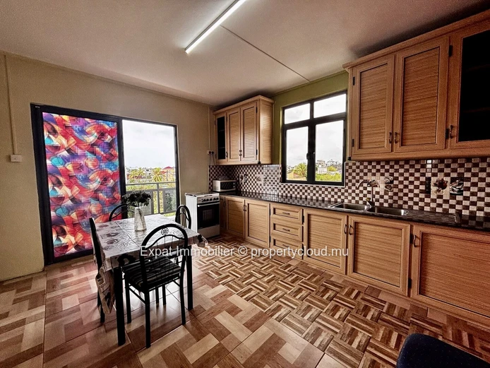 Spacious Studio With Large Private Terrace For Rent – Mont Choisy