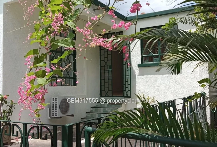 Charmante Maison Familiale à Vendre – Beau Bassin / Rose Hill – Quatre Bornes Centre