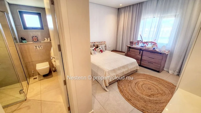 Superbe penthouse flambant neuf de 3 chambres