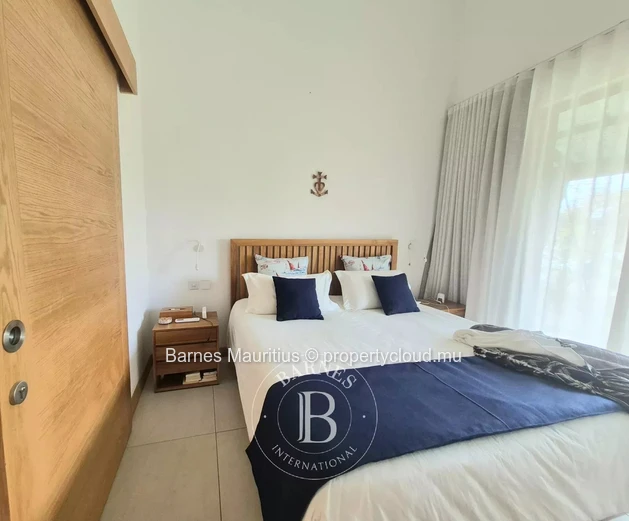 BEAU PLAN – Modern 4-Bedroom Duplex in Exclusive Estate