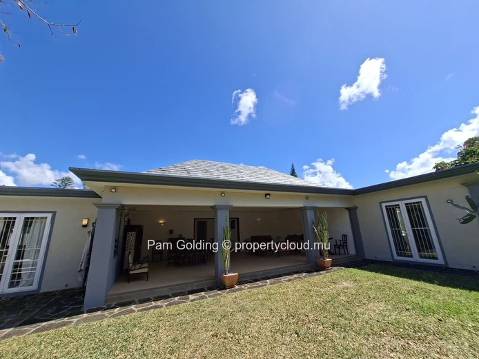 Beautiful Property for Sale on the Edge of Daruty Forest