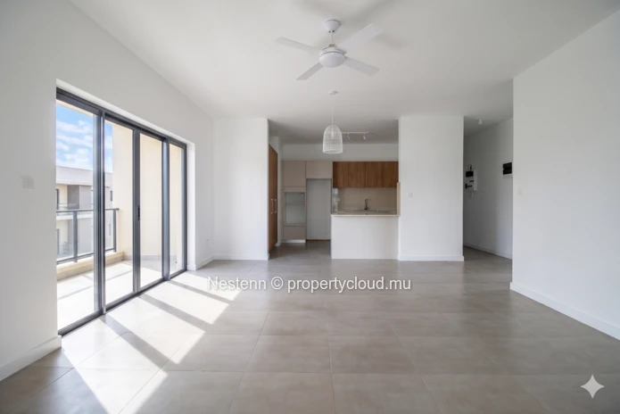 Modern 3-bedroom penthouse in residence