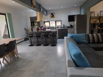 3 Bedroom Townhouse, Duplex