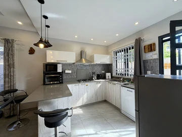 4 Bedroom Villa