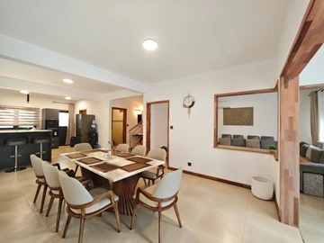 4 Bedroom Villa