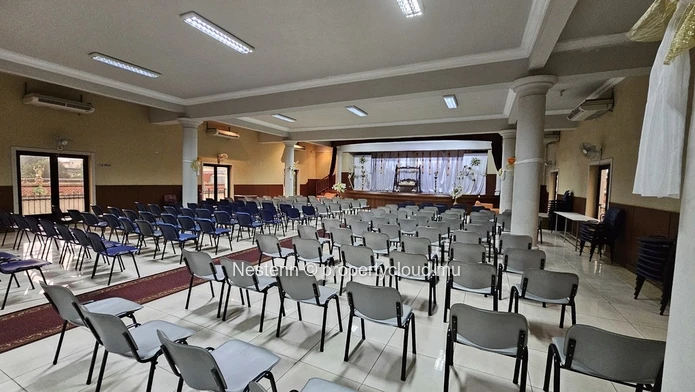 Salle de fete de 430m² 