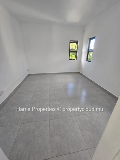 Villa moderne et récente à vendre à Petit Raffray