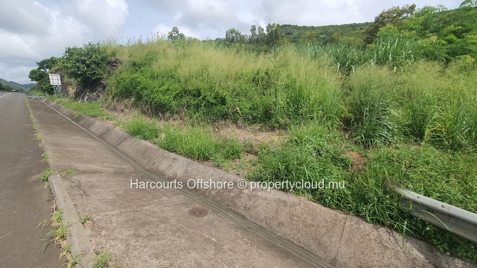 Expansive 5856 m² Agricultural Land for Sale in Verdun, Mauritius