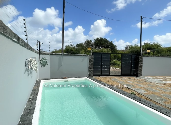 EN EXCLUSIVITÉ – À LOUER - Maison Neuve 3 chambres avec Piscine à Péreybère (Mandat exclusif)