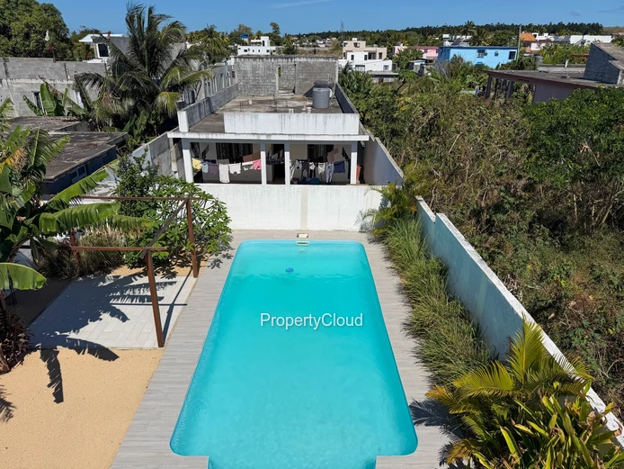 À Vendre | Maison Neuve Avec Piscine | 3 Chambres + Bureau Séparé + Espace De Rangement | Région De Mont Mascal | Rs ...