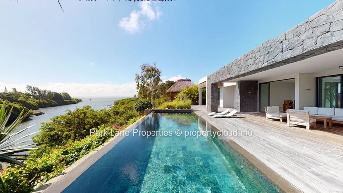 Villa for sale at Azuri.
