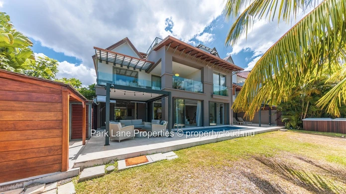 Exquisite Marina Sanctuary with Private Pool and Scenic River Views 