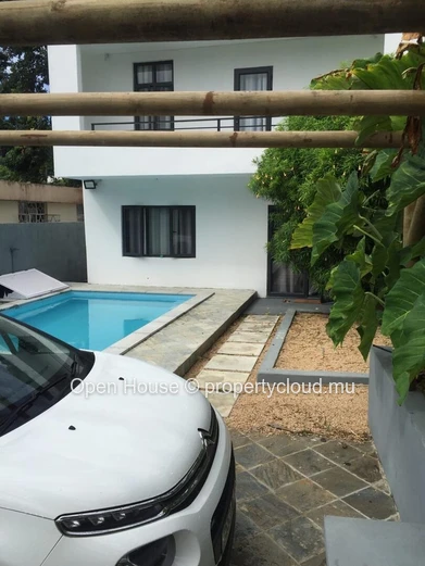 "Charming Mauritian Villa with Private Pool in Pamplemousses - Don't Miss Out!"