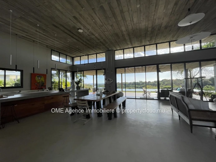 TAMARIN - Exceptional villa with a view on the bay - 5 bedrooms