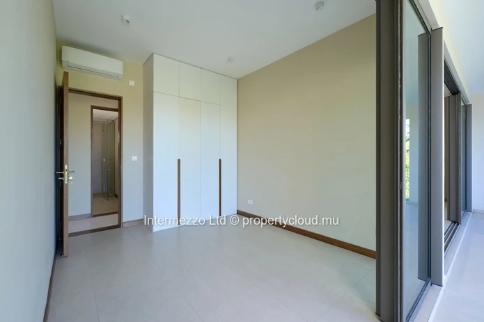 partment Private Rooftop Pool Pointe aux Canonniers | 650000 USD