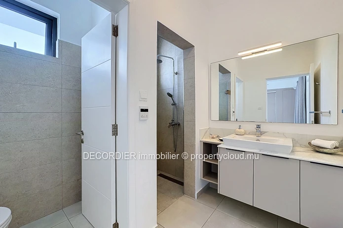 Magnifique maison neuve de plain pied en Exclusivité à louer dans un Domaine au calme