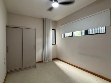 4 Bedroom Apartment