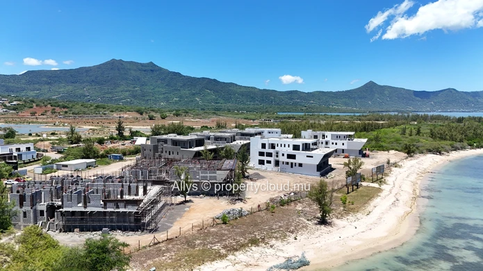 Apartment - 3 Bedrooms - 255 m²