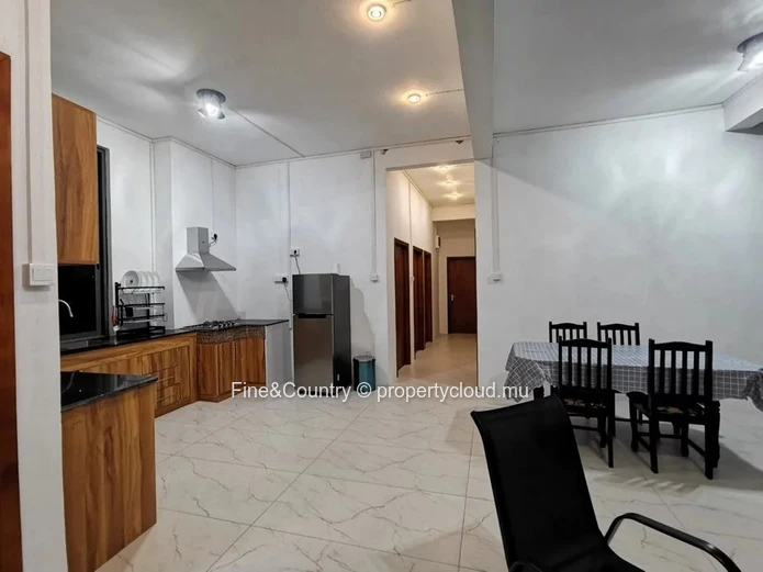 À louer – Studio meublé en coliving à Quatre Bornes