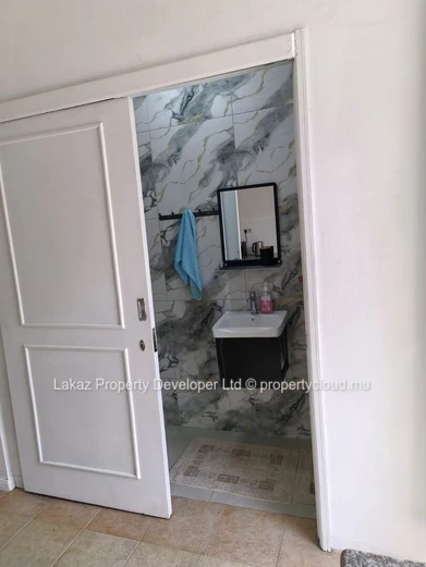 Duplex meublé de 100 m² avec piscine à louer à Mont Choisy