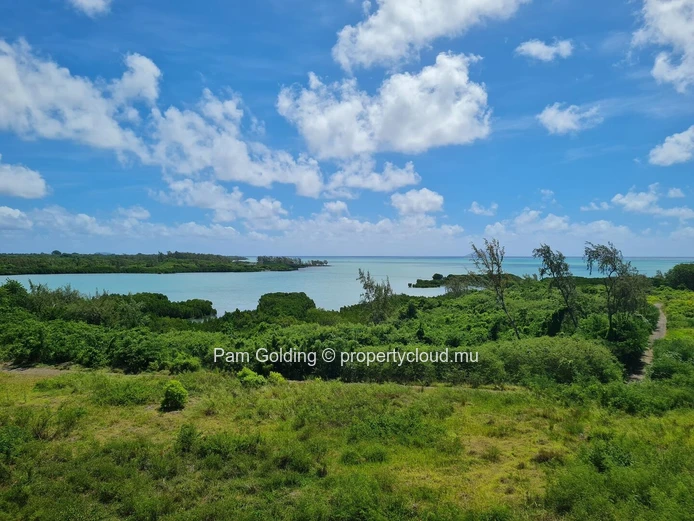 Penthouse spacieux de 3 chambres avec vue sur le lagon à vendre à St. Antoine Residences – Côte Nord de l’île Maurice