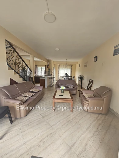 3-bedroom triplex for rent in Grand Baie
