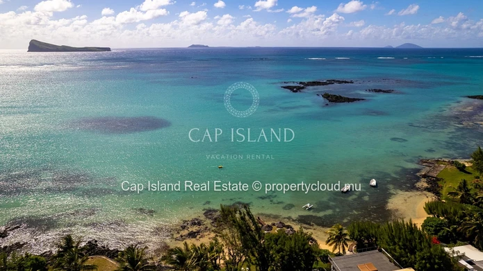 Cap Malheureux - Apartment with lagoon view, 30 meters from its private beach