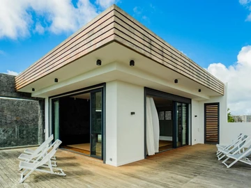 5 Bedroom Villa