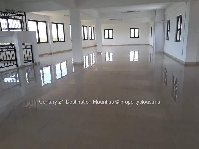 Spacious Open-Plan Office Space For Rent – Northern Central Area