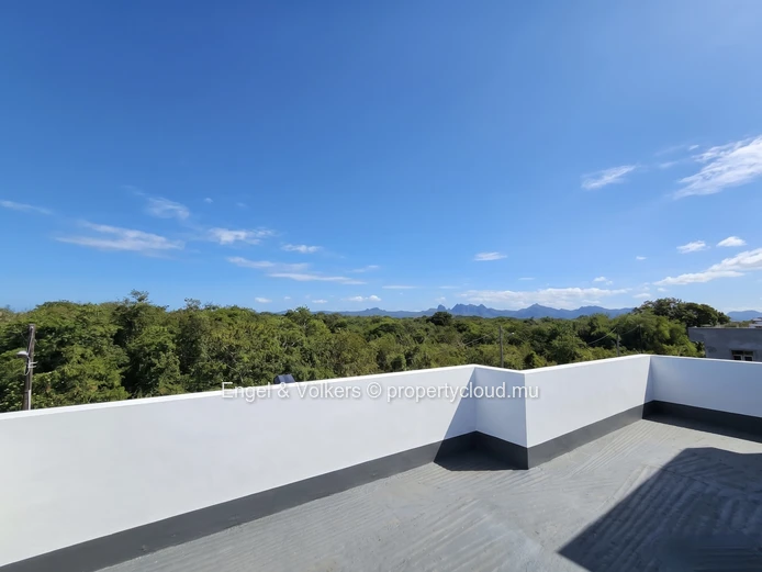 Balaclava | Peaceful Residential Setting Close to the Beach