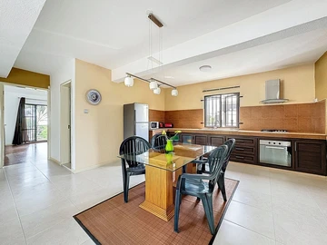 7 Bedroom House