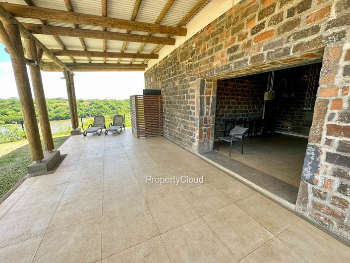 À Louer– Appartement Villa Star De 4 Chambres Avec Piscine Privée – Port Chambly – Baie Du Tombeau