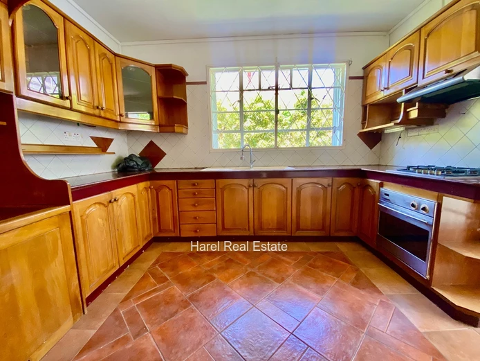 Charming House - Curepipe