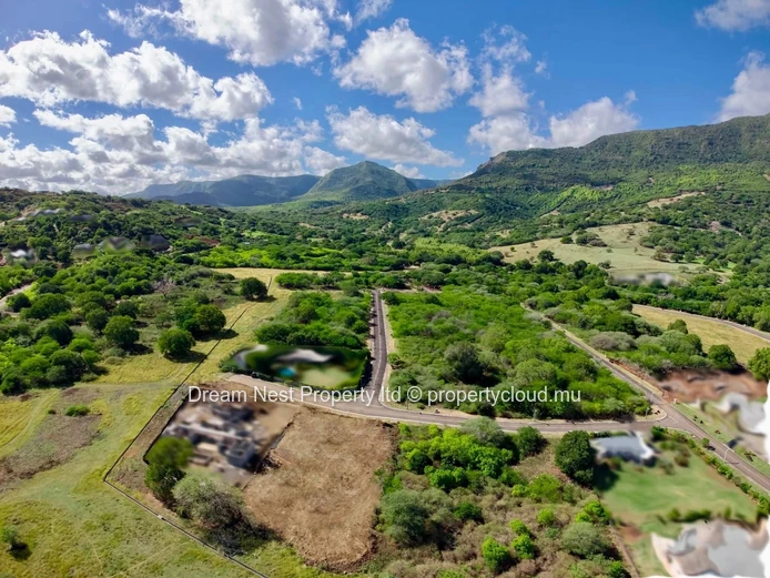 Exceptional Corner Plot for Sale – Domaine de Palmyre, Petite Rivière Noire