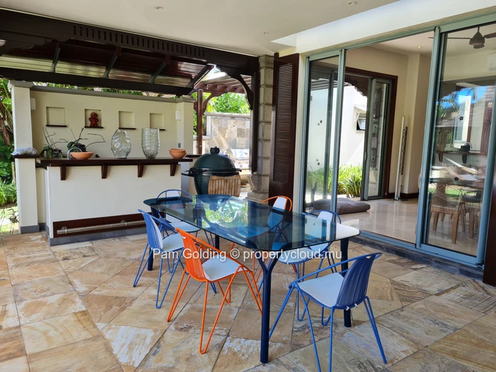 Elégante villa sur l'île avec un style de vie de villégiature à Villas Valriche.
