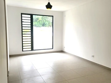 5 Bedroom Townhouse, Duplex