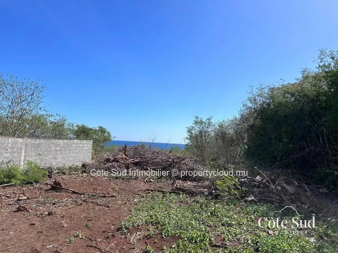 Seaside Plot of Land for Sale in Albion, 583 m²