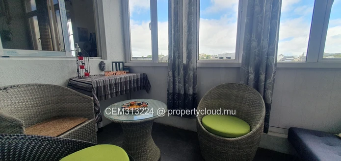 Appartement Semi-Meublé à Vendre – Centre de Curepipe