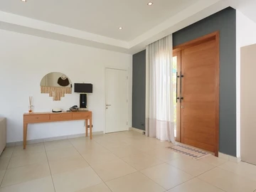 4 Bedroom Villa